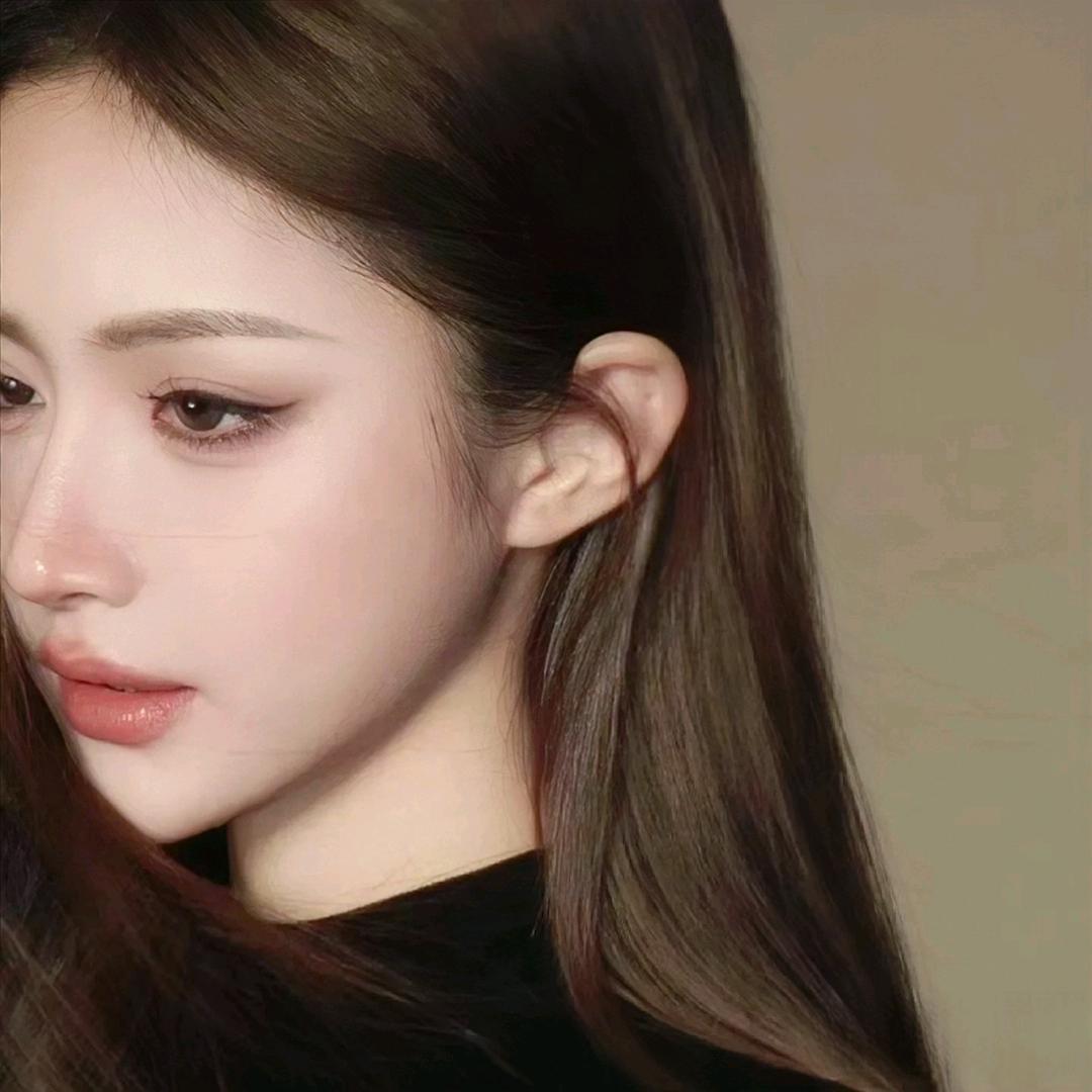 曼妮