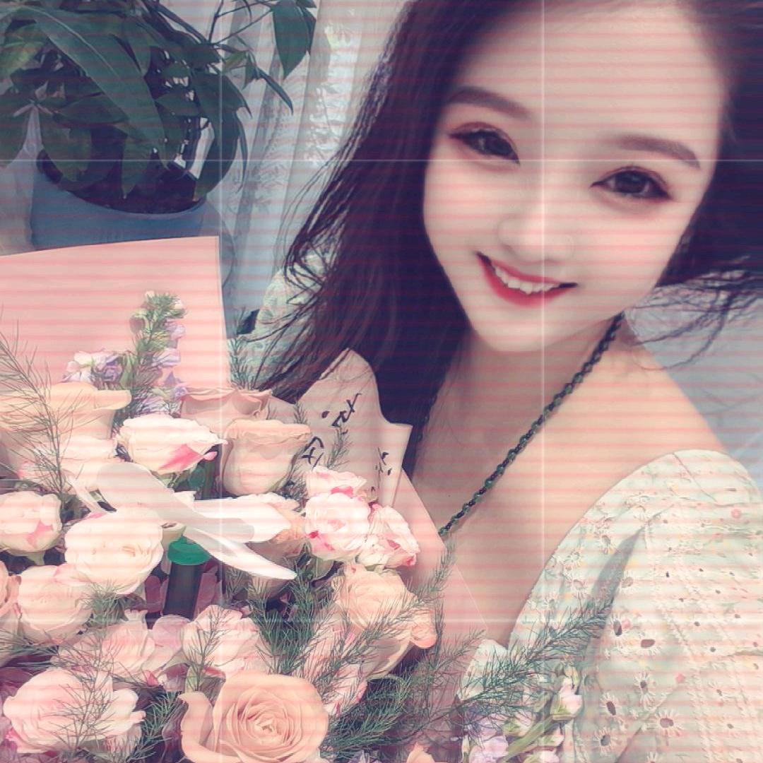 是小红吖🎀