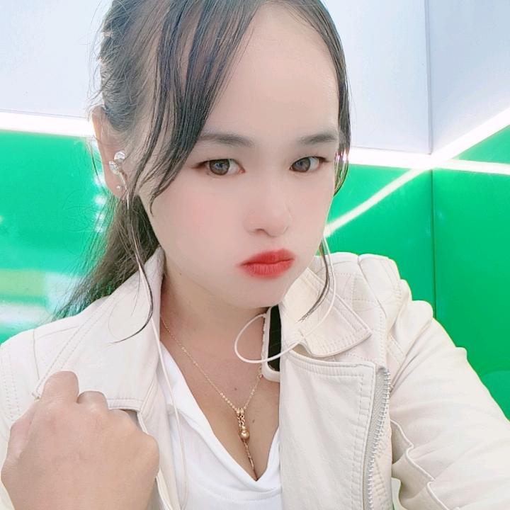 等一个有缘人。