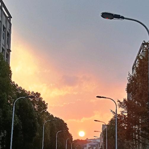 贵医小陈学长（新生群在主页）