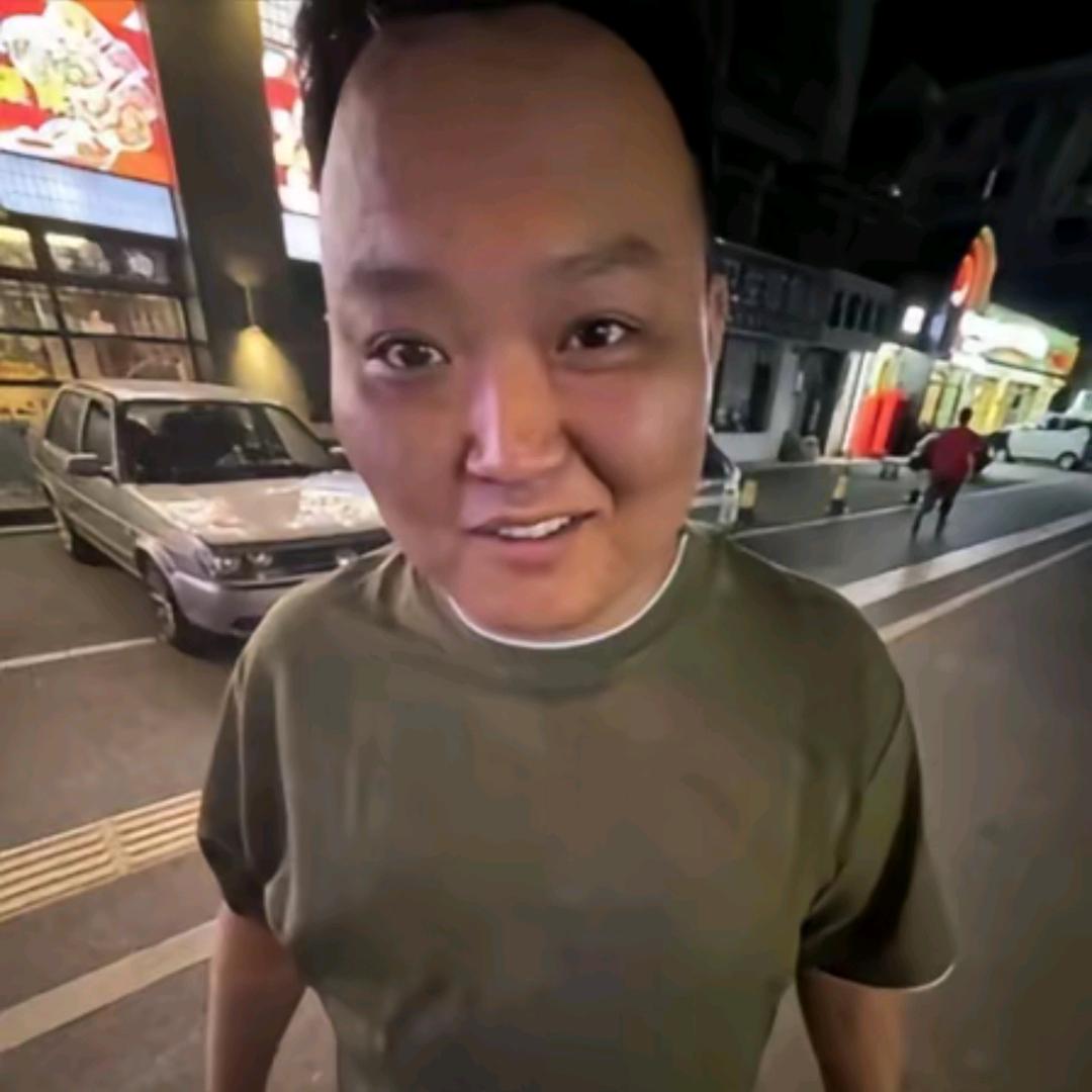 图图每天cos牛爷爷勾引壮壮妈