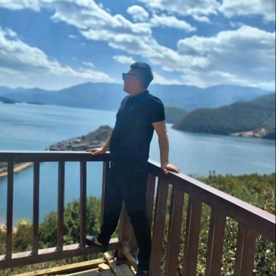 久违.郭老板二手🚗《汽车黄金保管寄卖》