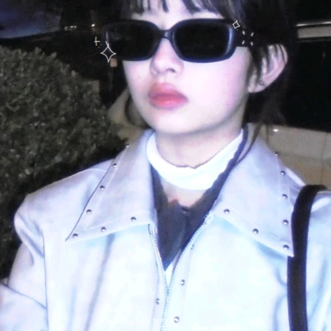 揣一张借记卡ʕ •ᴥ•ʔ