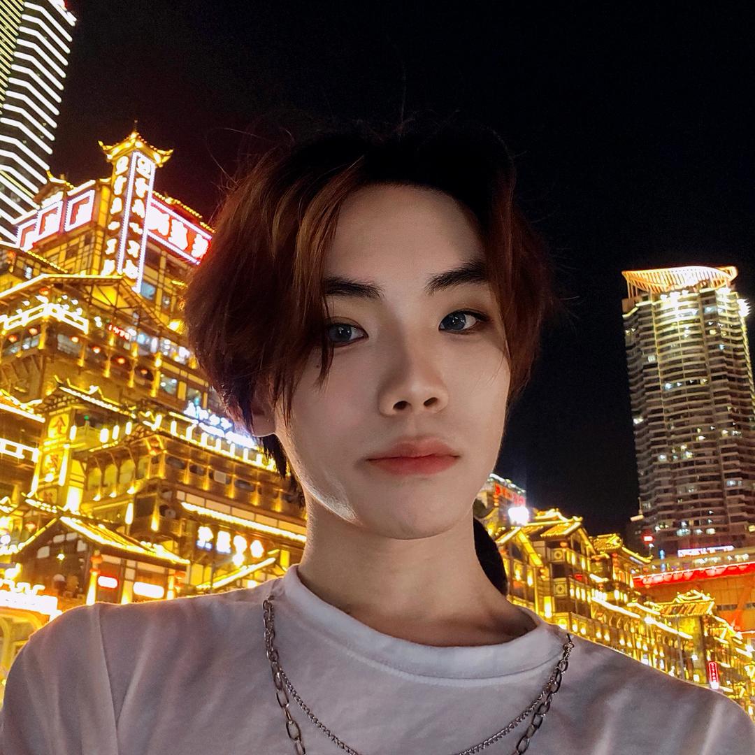 塞琳娜.🃏