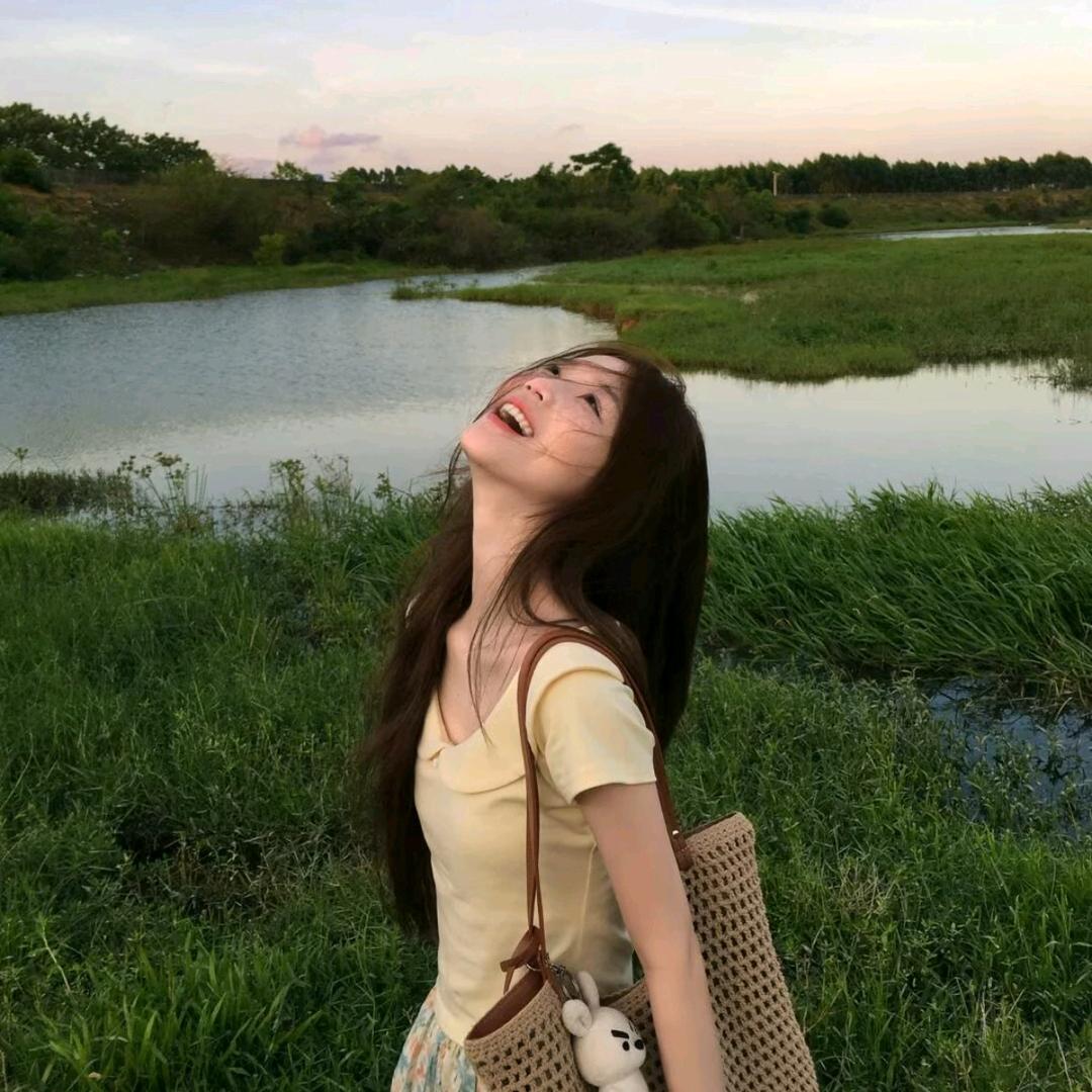 一颗青苹果