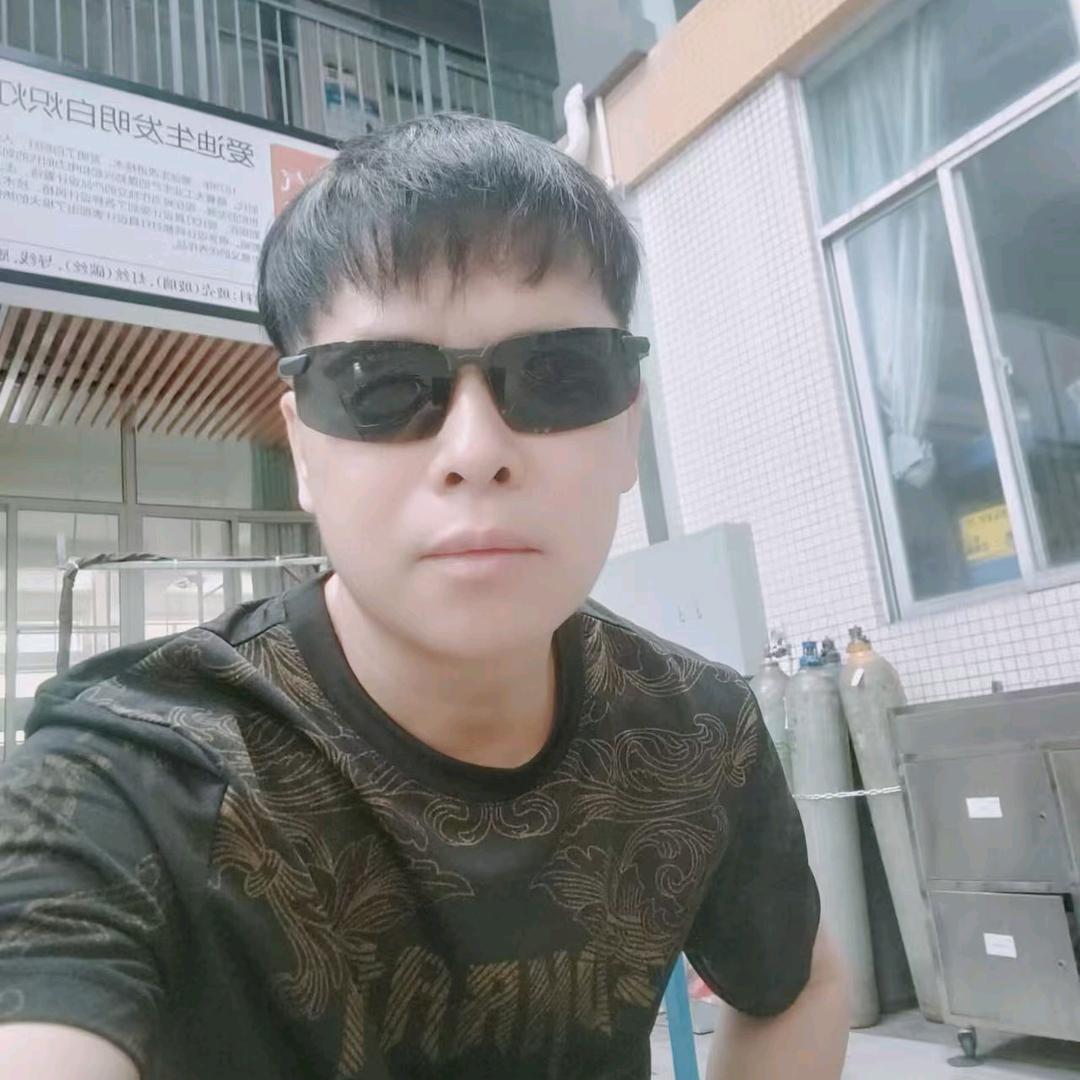 龙行天下