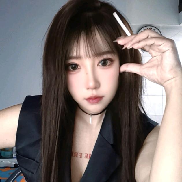 小鹤是个纹身师
