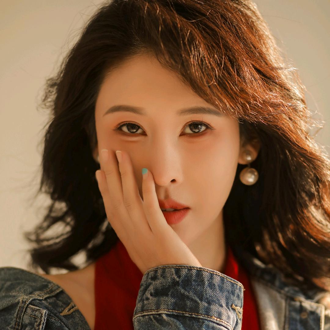 猫小样是主持人