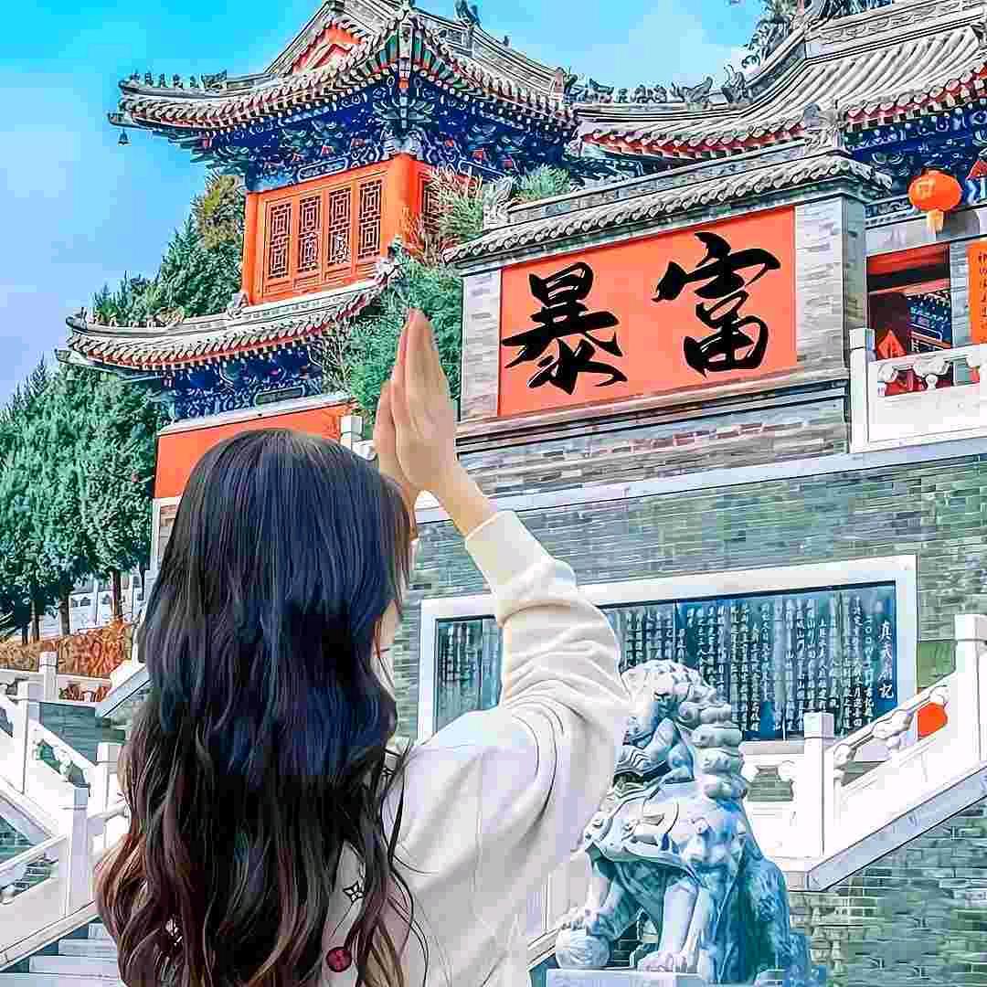 Lai٩(๛˘ ³˘)۶❤