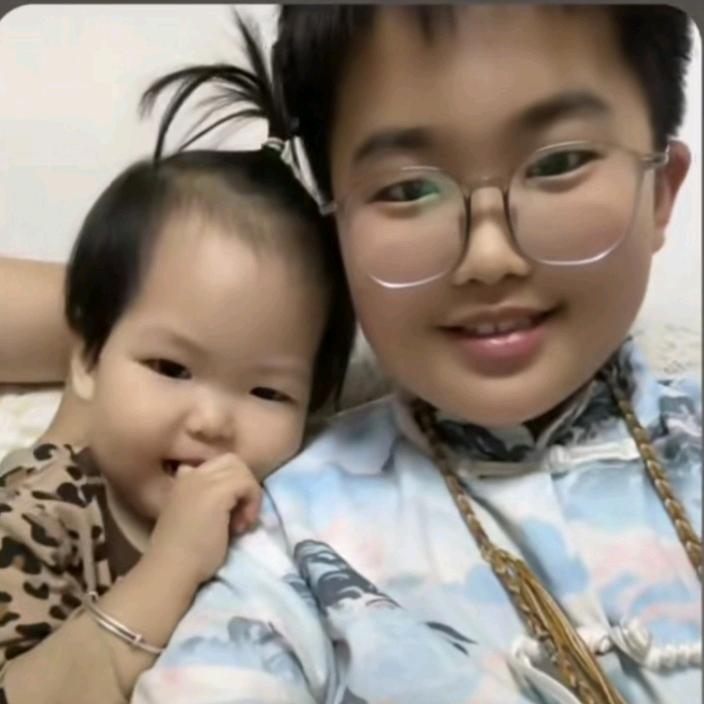 我家有个小香童
