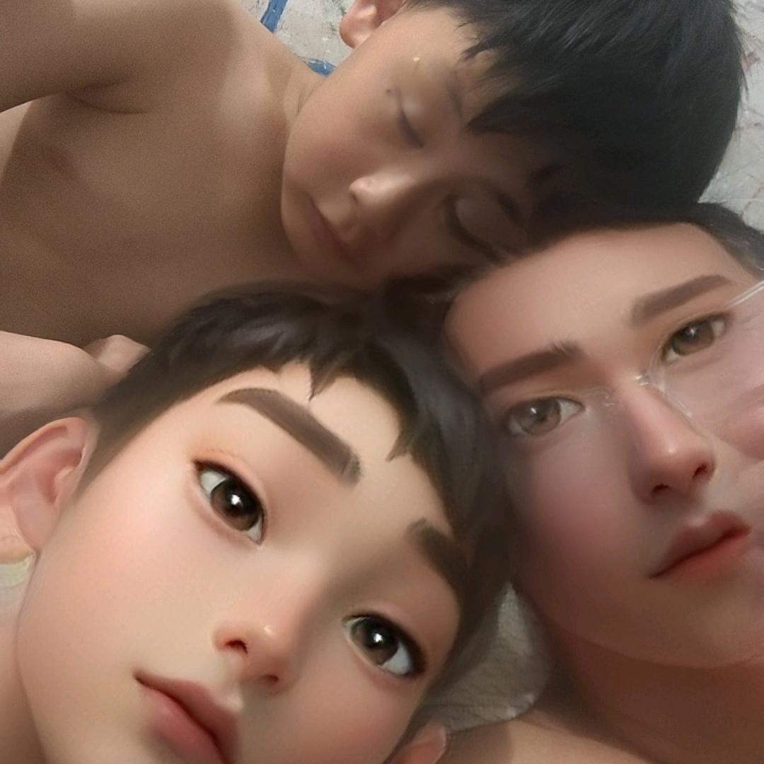 不忘初心，牢记使命。