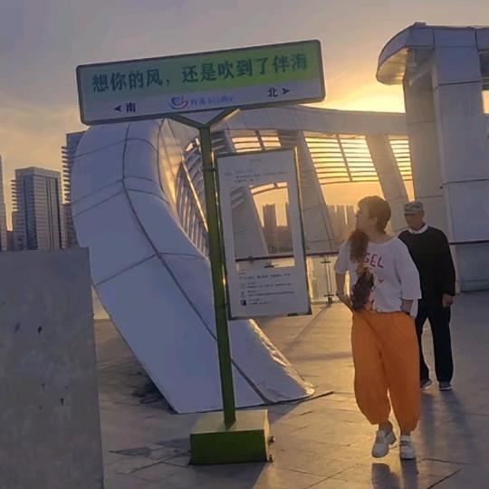 简单快乐🧡ྀི💛ྀི❤️ྀི