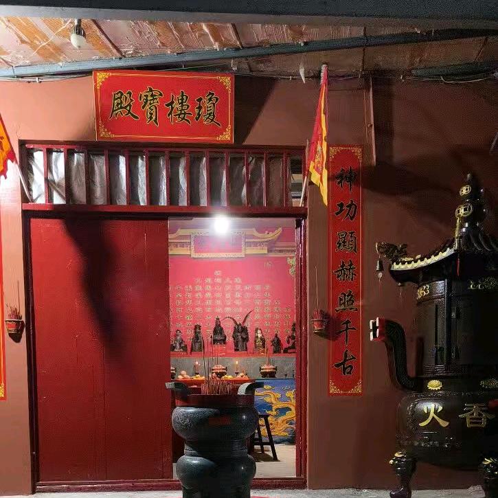 卍琴楼宝殿