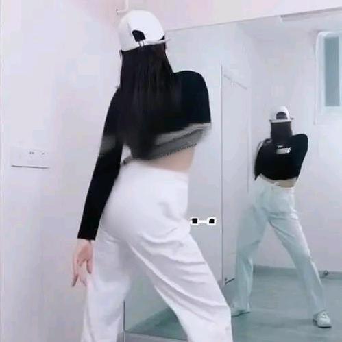 杨光灿烂【零基础学舞中】