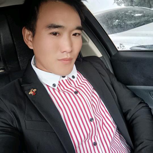 离婚四年了单身爸爸1987.想找个过日子