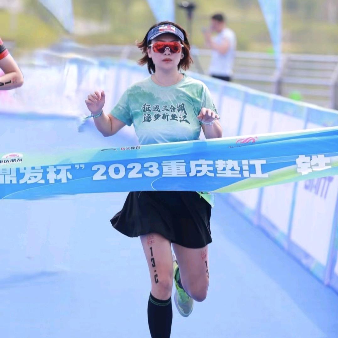 এ᭄²º²₄爱跑步的燕子💕