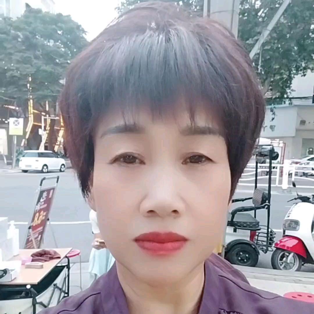 @王华