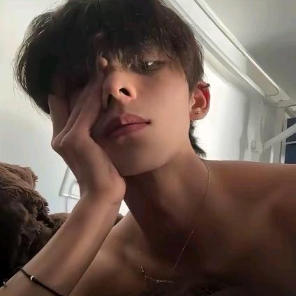 ㅤ       嗯ㅤ  ㅤㅤ  ㅤ