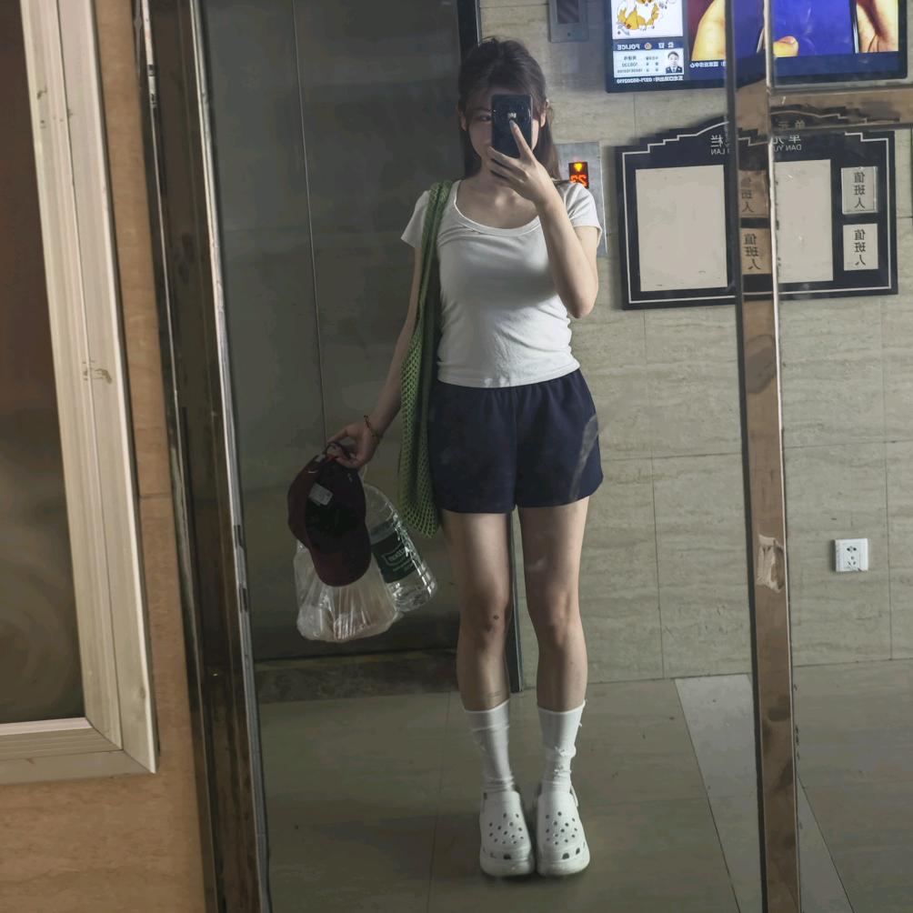 小杨宝贝666