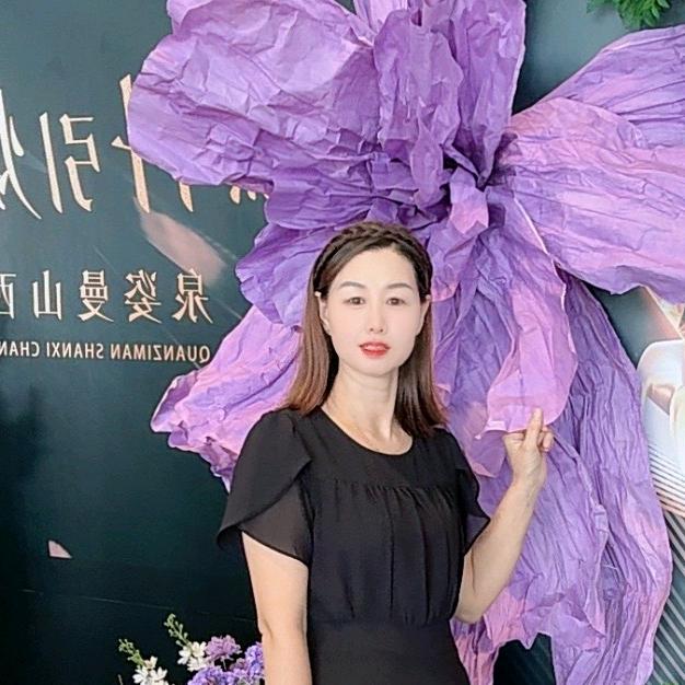 云儿泉姿曼美业小店