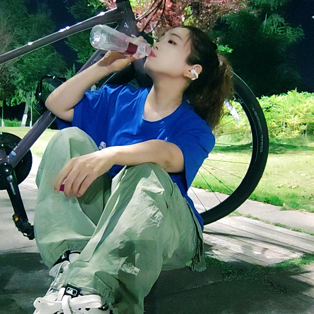 亿个嘉怡