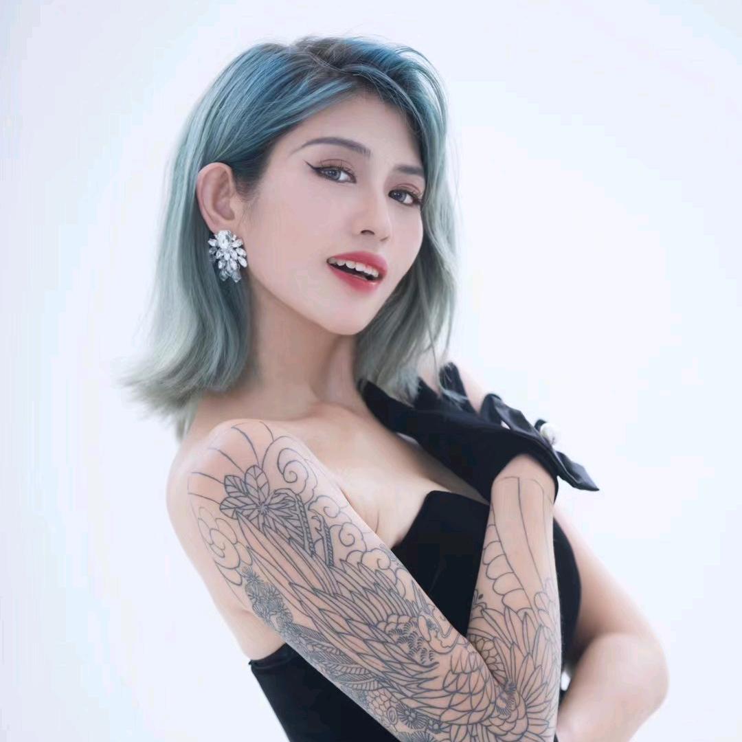 陈小美😘
