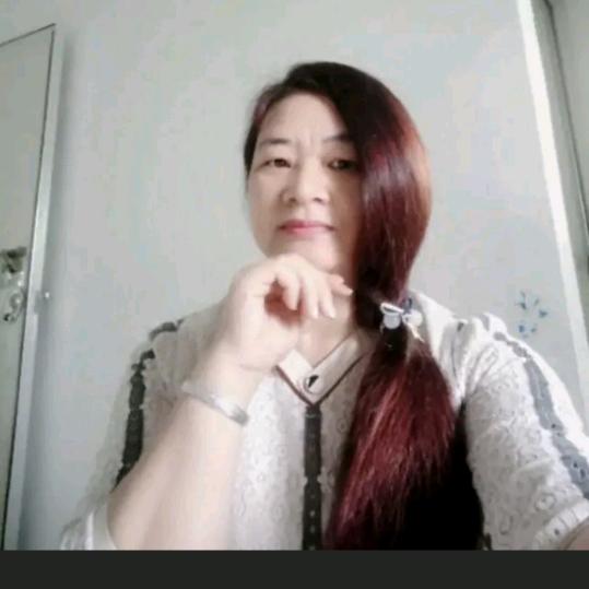 梅花朵朵，雪梅飘香