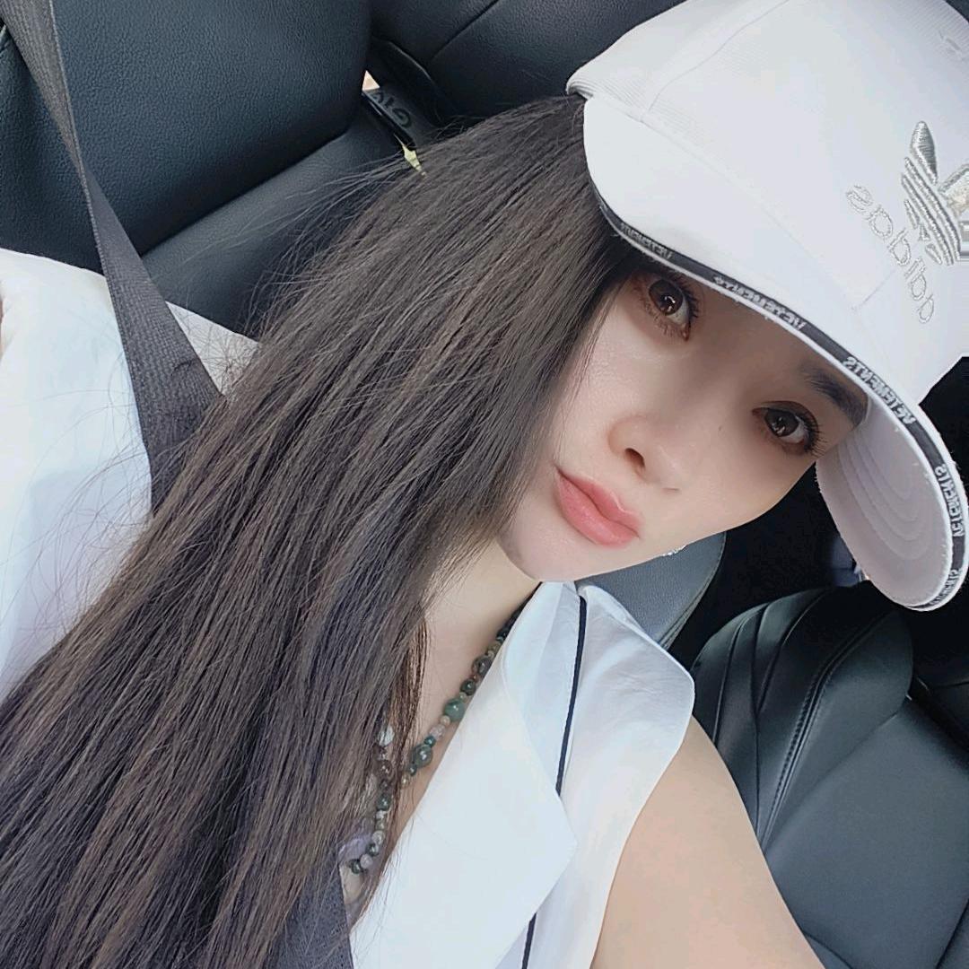 💅 伊人