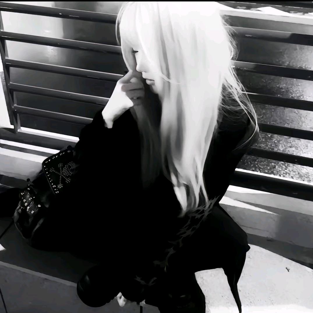 绝 情⚜️