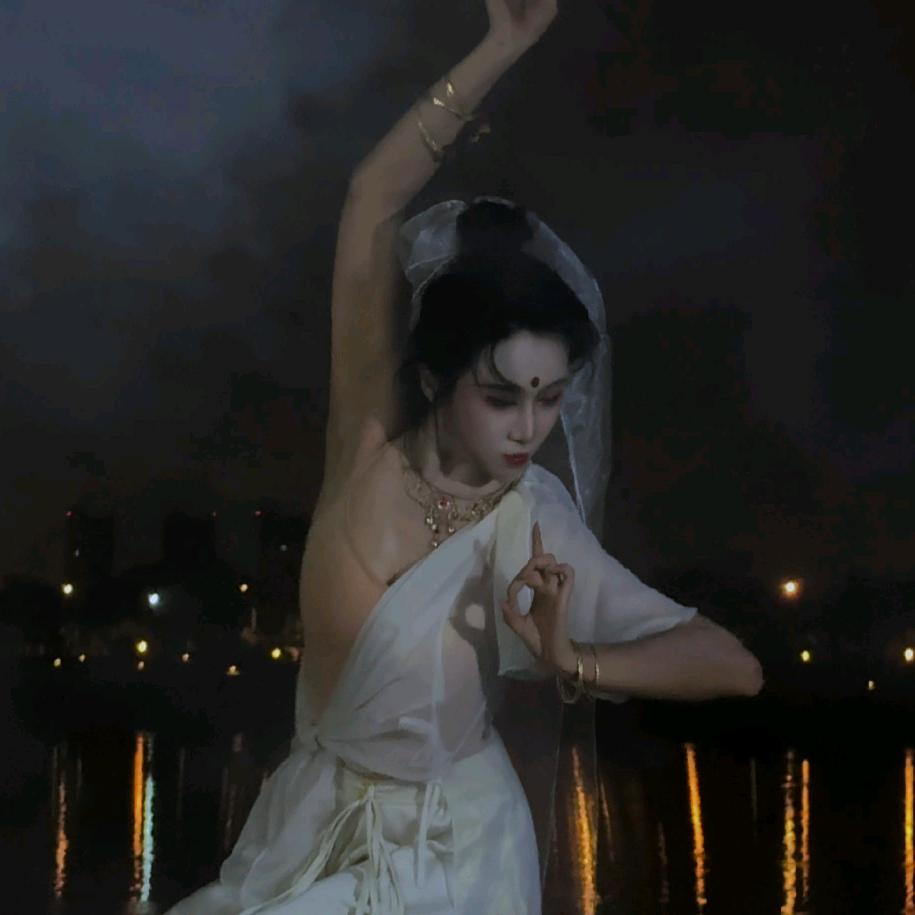 多彩舞坊