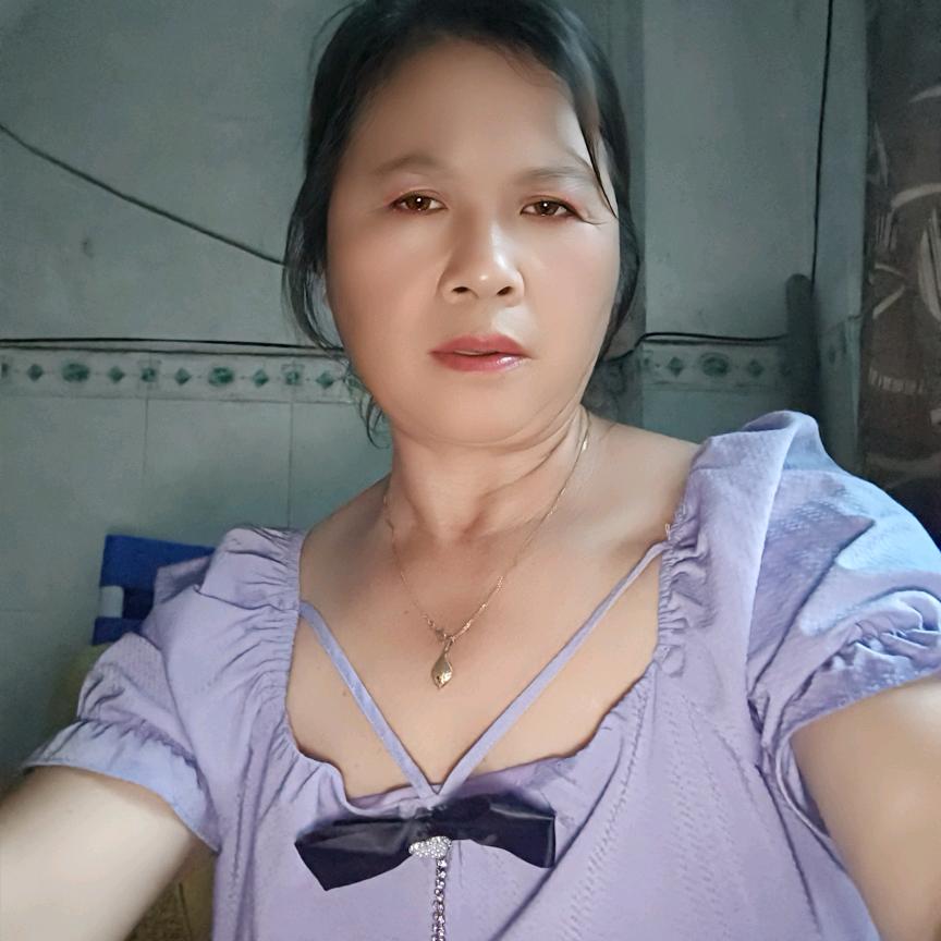 张张姝不定时直播聊天主播