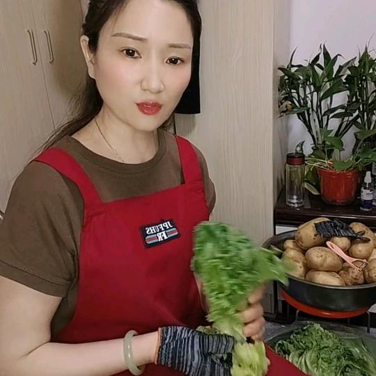 奋斗姐《晚12:10》