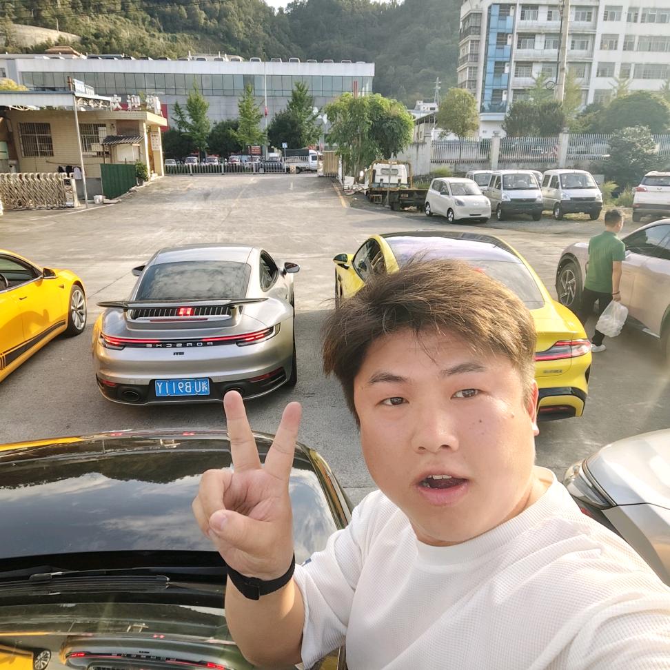 湘西古城二手车—阿三