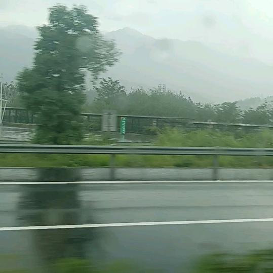 满怀φ欣喜
