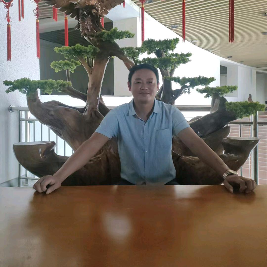 鑫荣钰