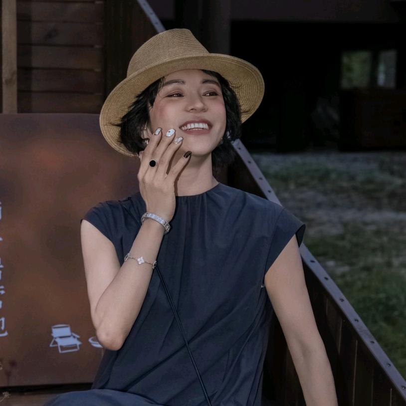 丽霞服装【轻奢穿搭】