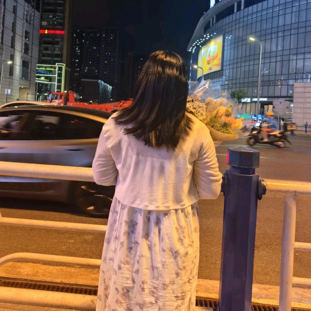 ᥫᩣ༠°十二✨