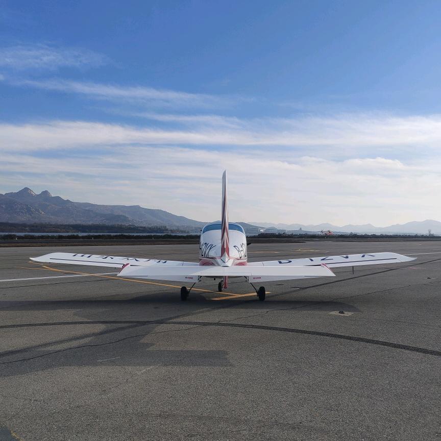 兰顿飞行俱乐部