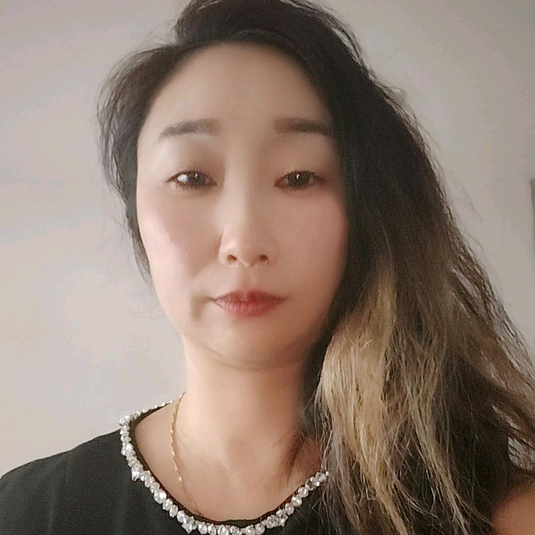 挎上lv行于高端潮流