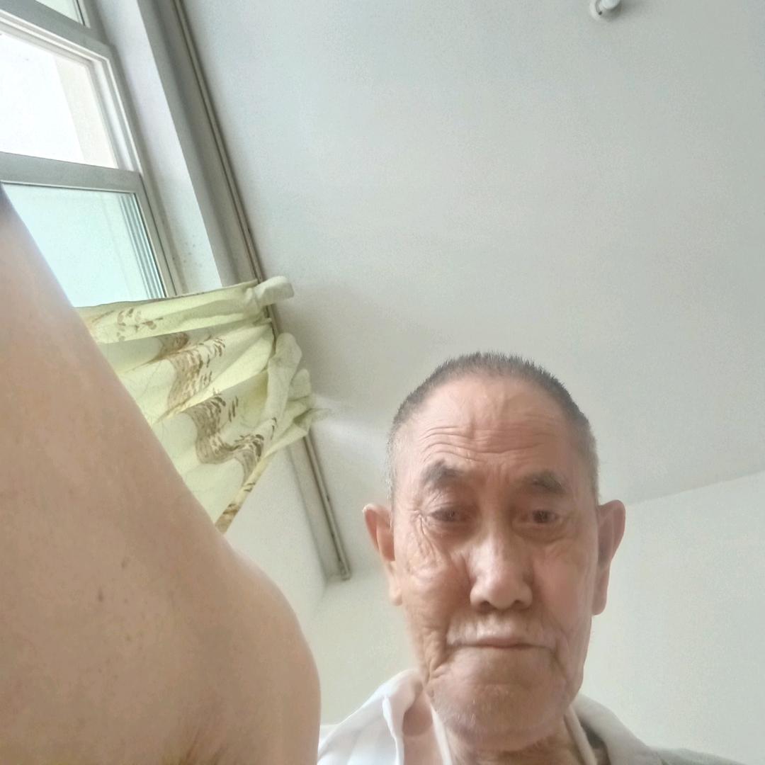 贾正群