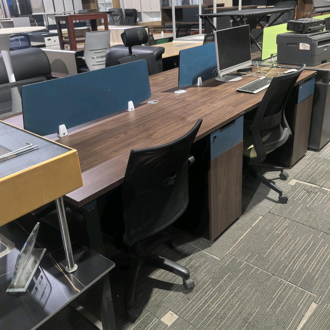 西安市雁塔区波涛二手办公家具交易