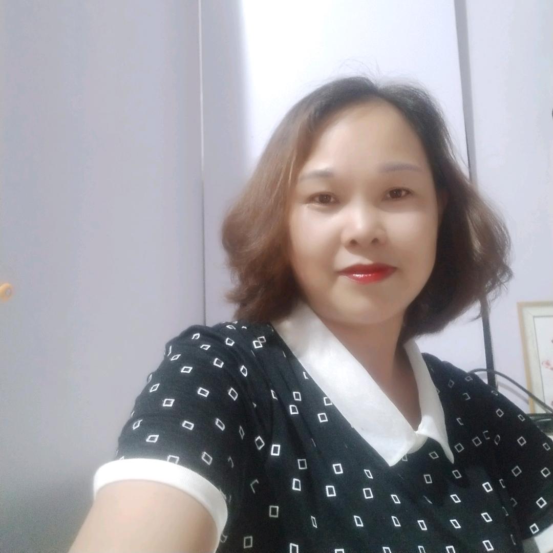 小梅吖