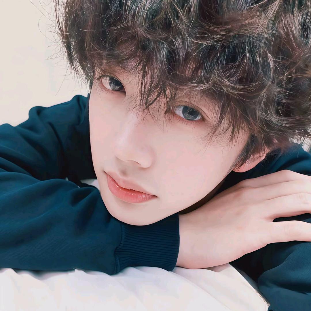 遇到难回答的问题又不说话了