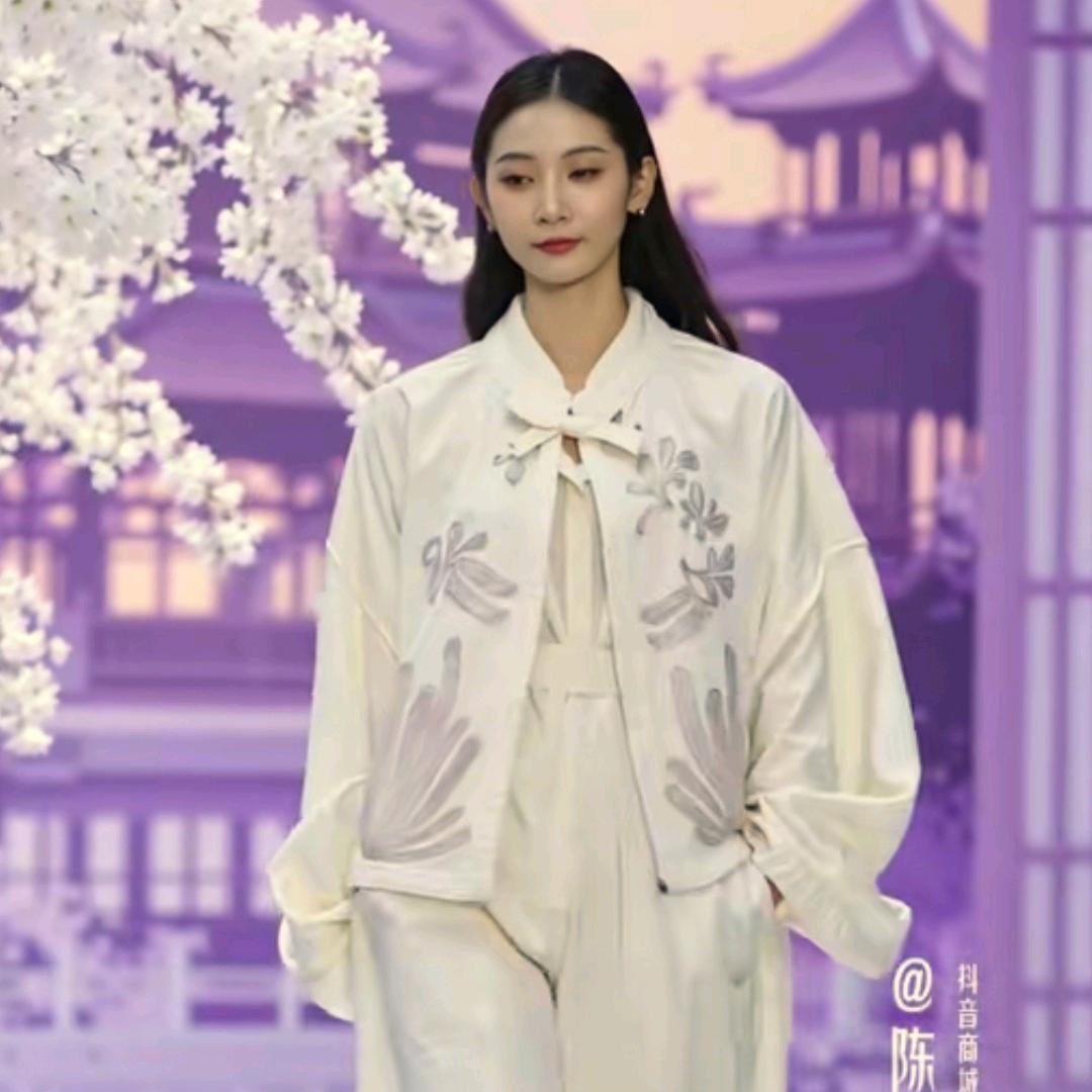 陈什么陈-高端甄选女装