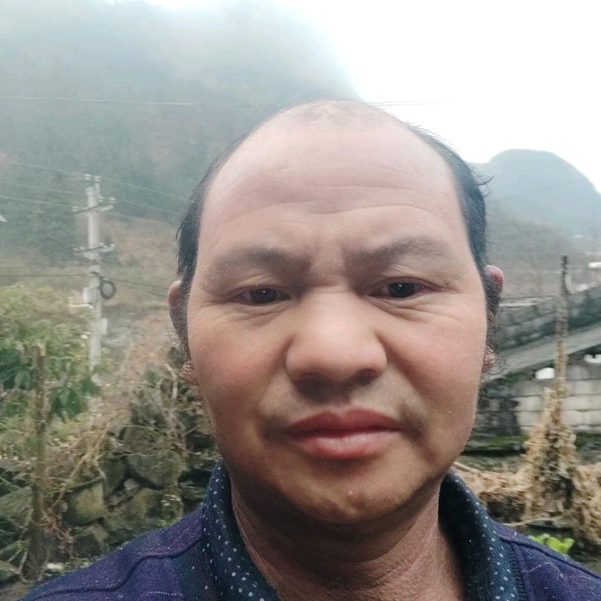 肖龙