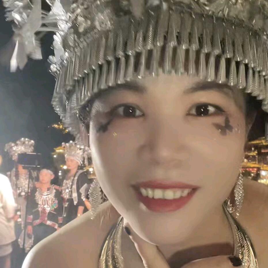 嘉嘉