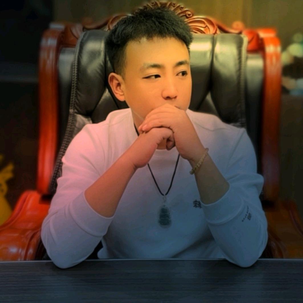 杨小建（爱好整两口）