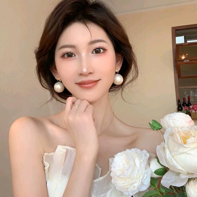 婉婉轻奢配饰