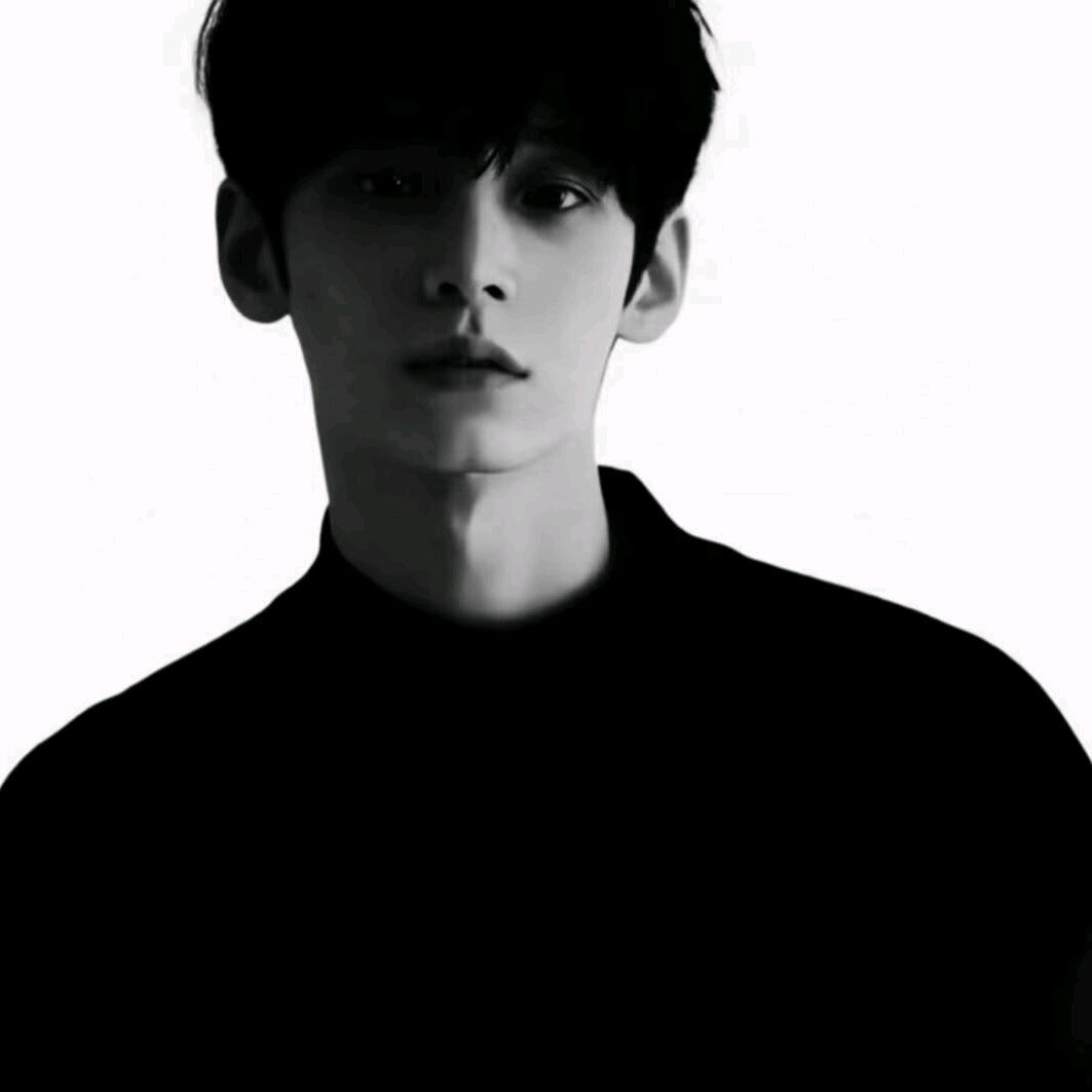 一根冷酷的铅笔