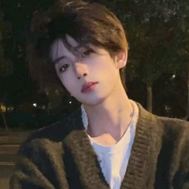 無名先生.